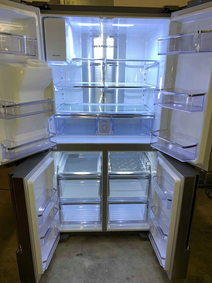 Samsung Counter Depth Family hub 4 flex door refrigerator In stainless steel