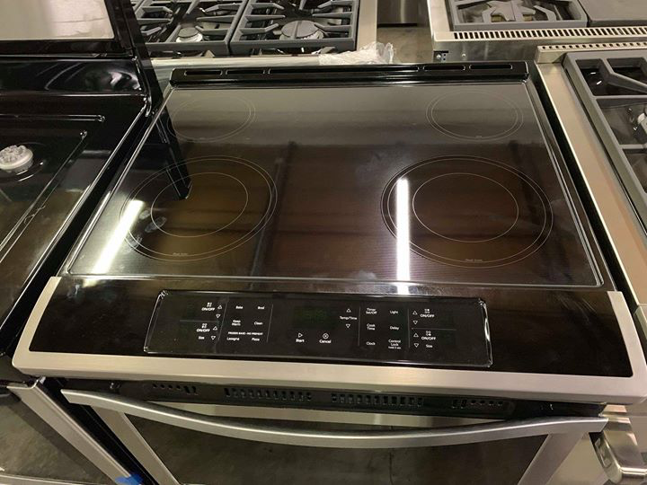 Whirlpool Electric Slide-in Stove