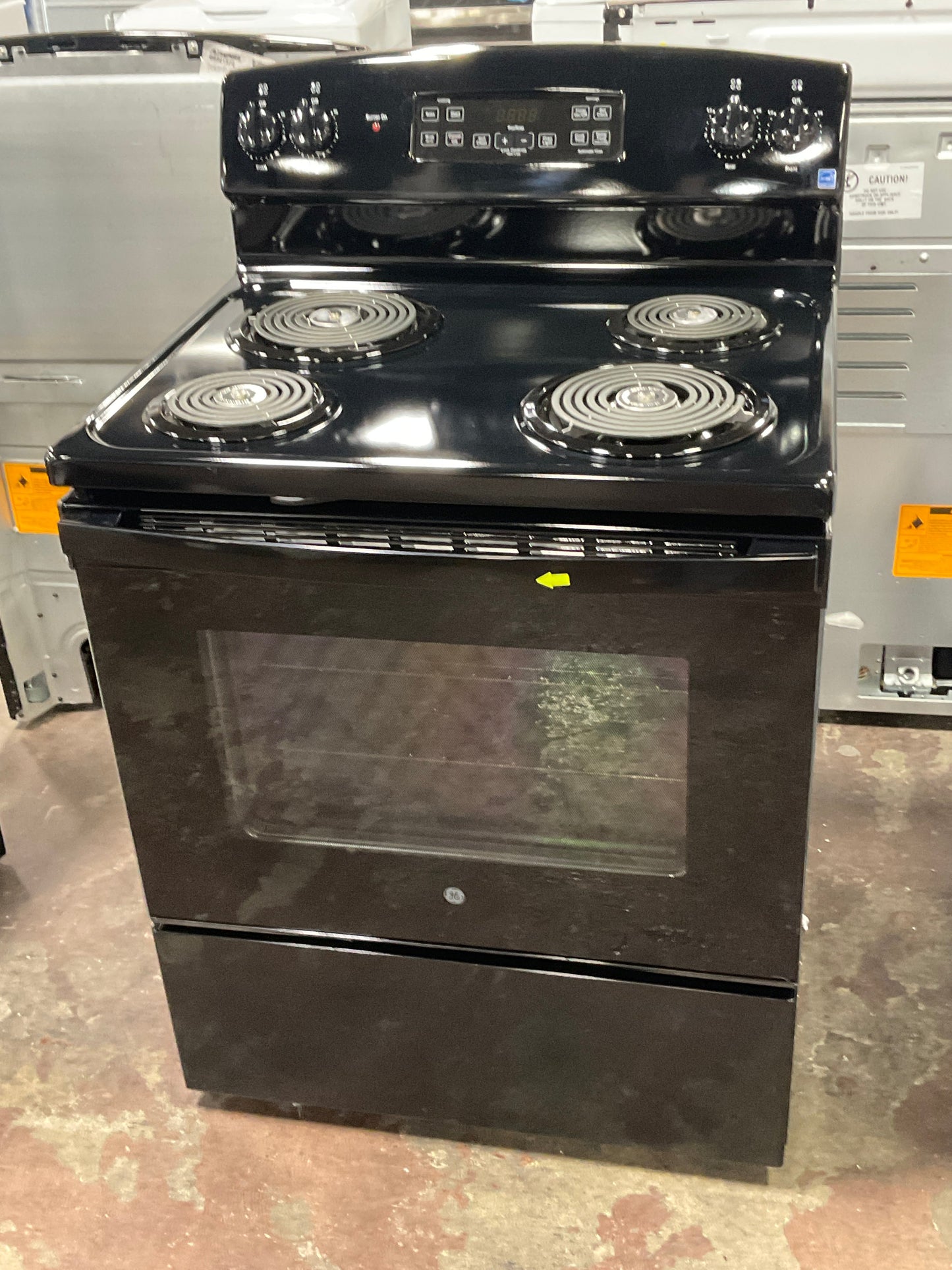 GE GE® ENERGY STAR® 30" Free-Standing Self-Clean Electric Range