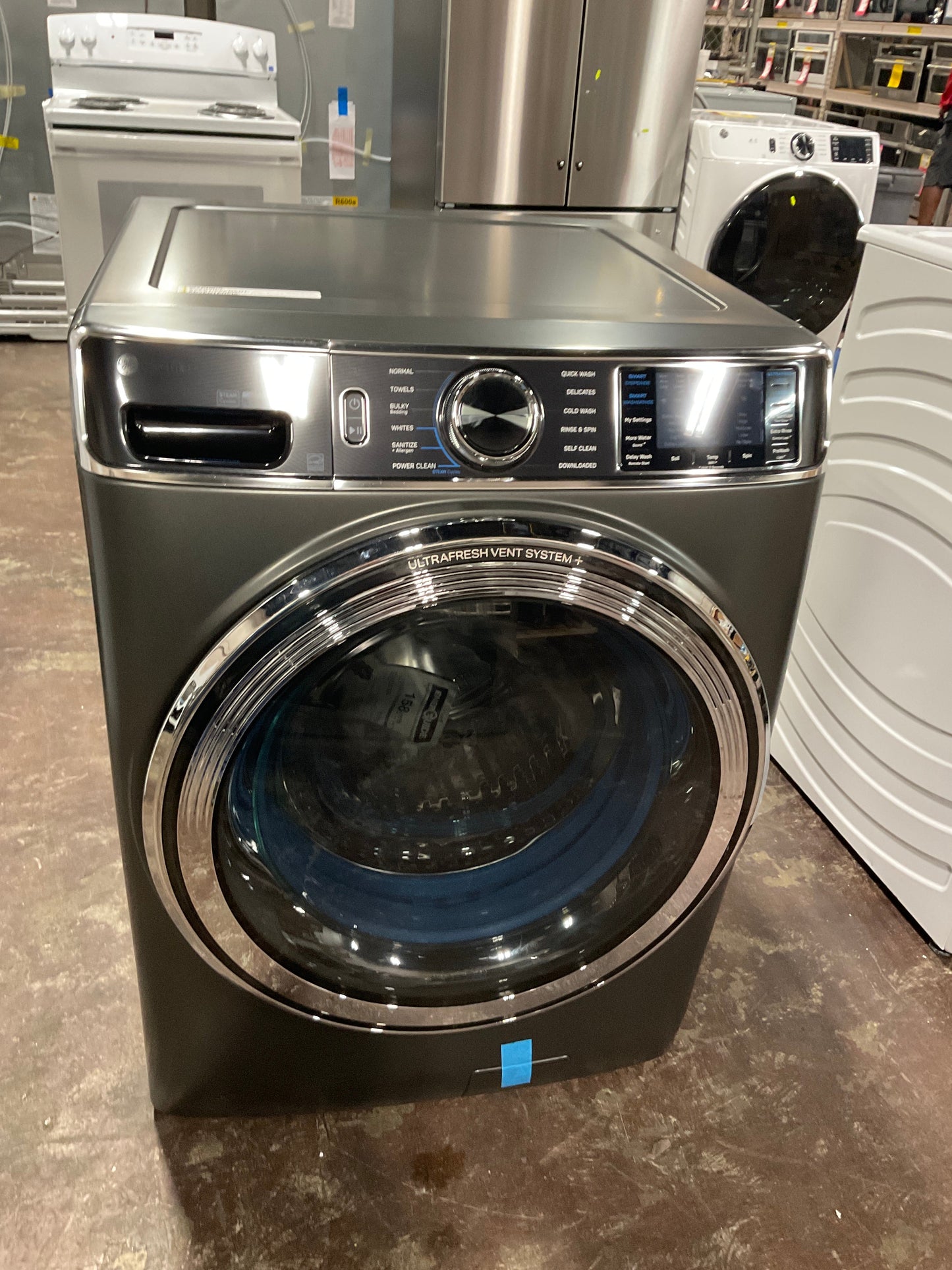 GE Profile™ 5.5 cu. ft. Capacity Smart Front Load ENERGY STAR® Steam Washer with UltraFresh Vent System+ and Smart Wash & Smart Rinse
