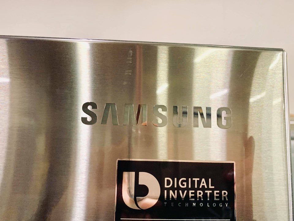 Samsung Counter Depth Family hub 4 flex door refrigerator In stainless steel