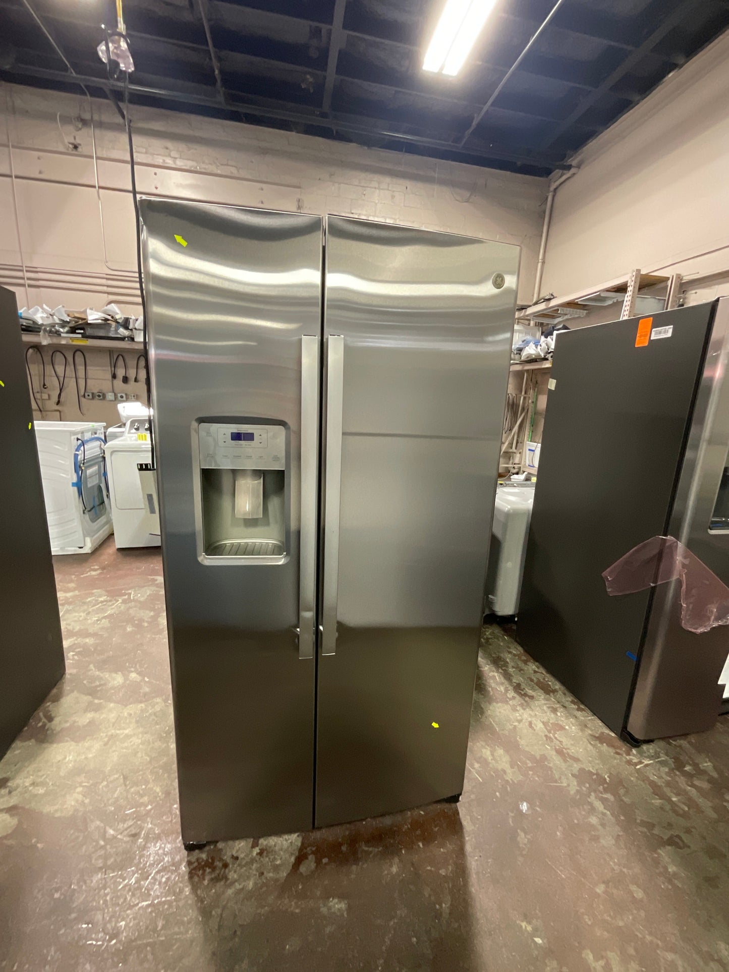 GE 25.1 Cu. Ft. Fingerprint Resistant Side-By-Side Refrigerator