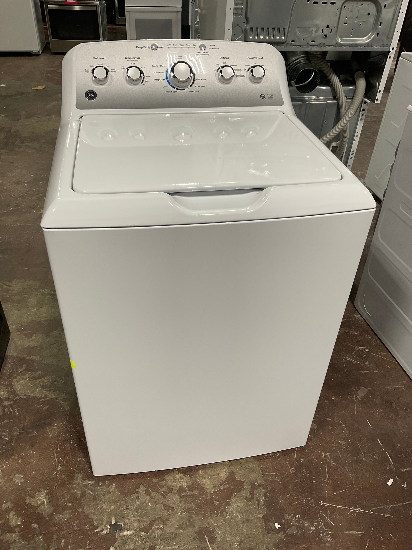 GE GE® ENERGY STAR® 4.4 cu. ft. stainless steel capacity washer