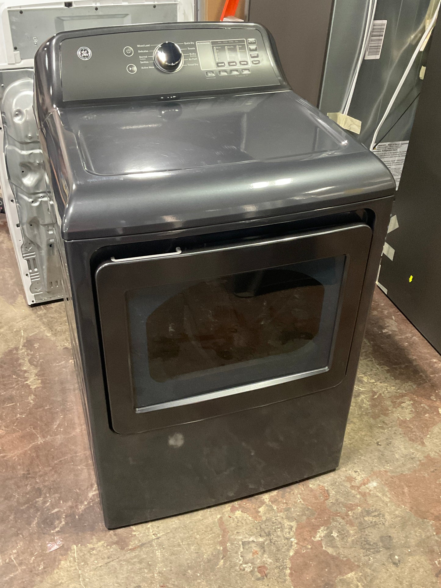 GE GE® 7.4 cu. ft. Capacity Electric Dryer with Up To 120 ft. Venting and Sensor Dry