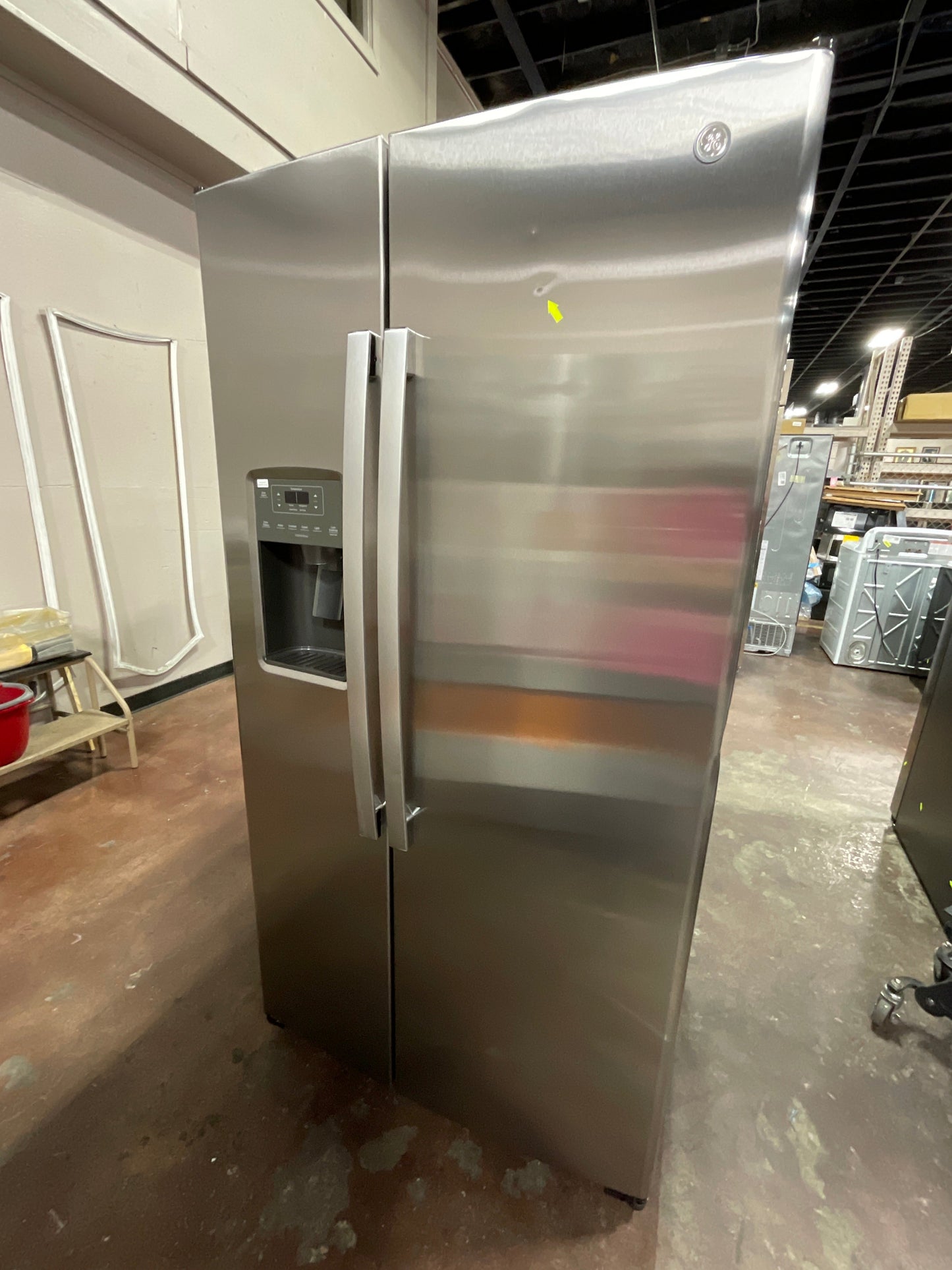 GE® ENERGY STAR® 25.3 Cu. Ft. Side-By-Side Refrigerator
