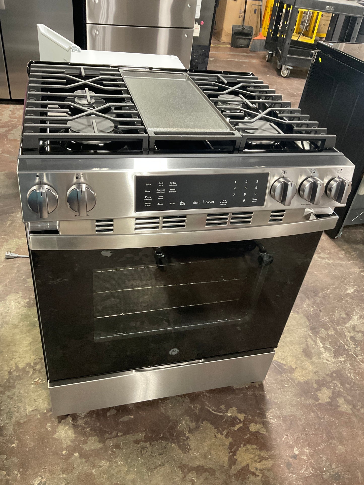 GE® 30" Slide-In Front-Control Convection Gas Range with No Preheat Air Fry and EasyWash™ Oven Tray