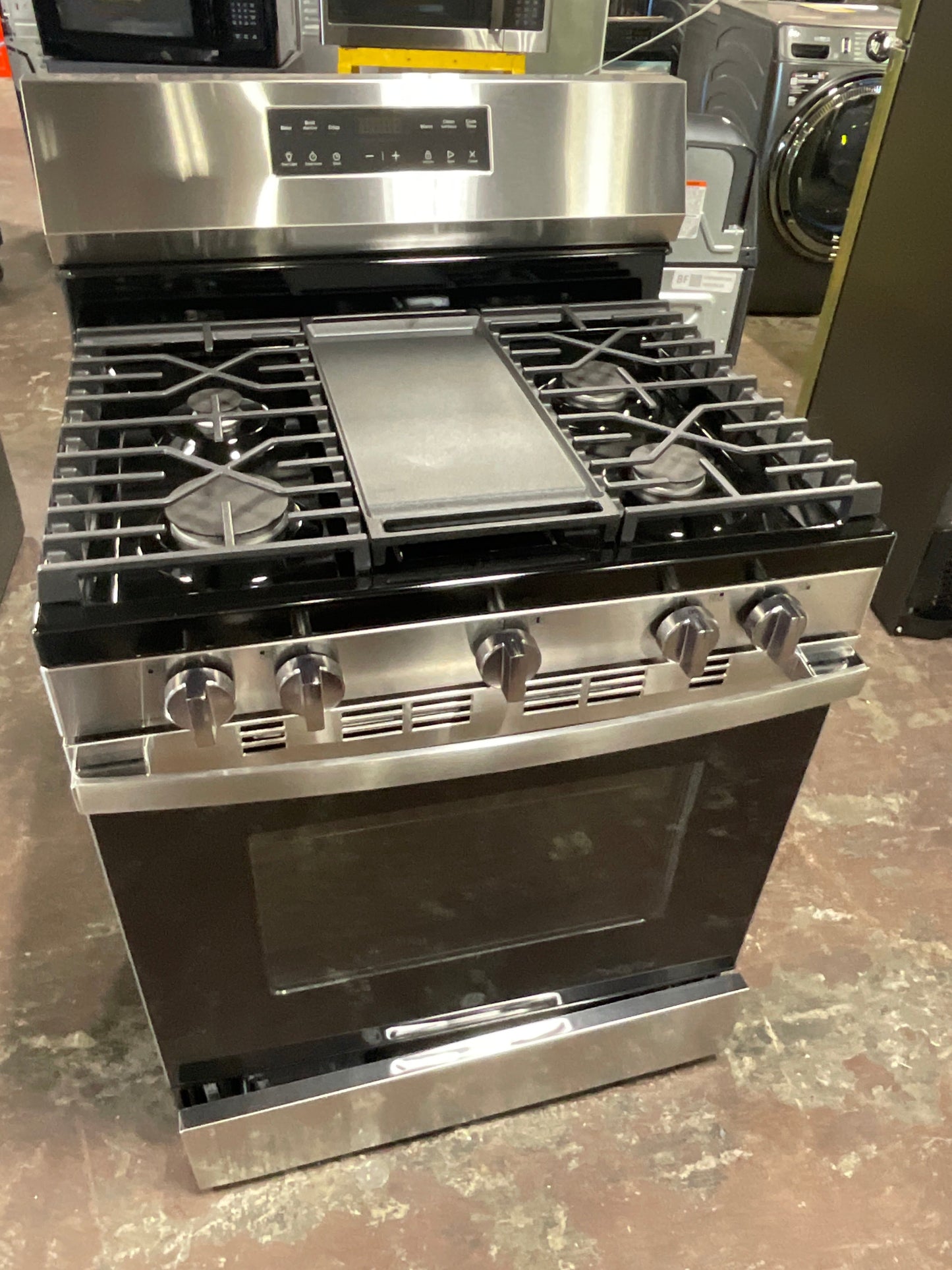 GE® 30" Free-Standing Gas Range with Crisp Mode