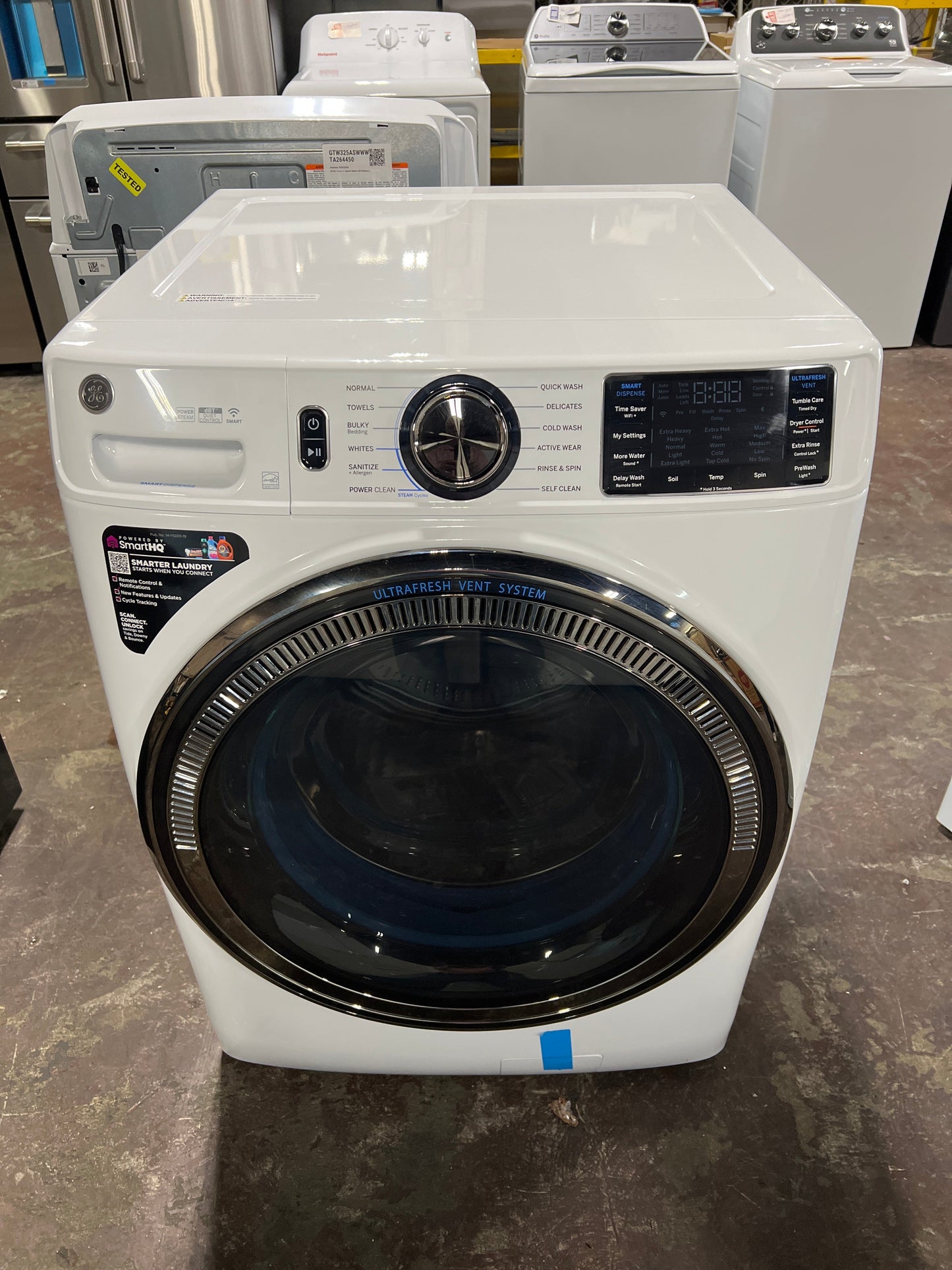 GE GE® ENERGY STAR® 5.0 cu. ft. Capacity Smart Front Load Steam Washer with SmartDispense™ UltraFresh Vent System with OdorBlock™ and Steam