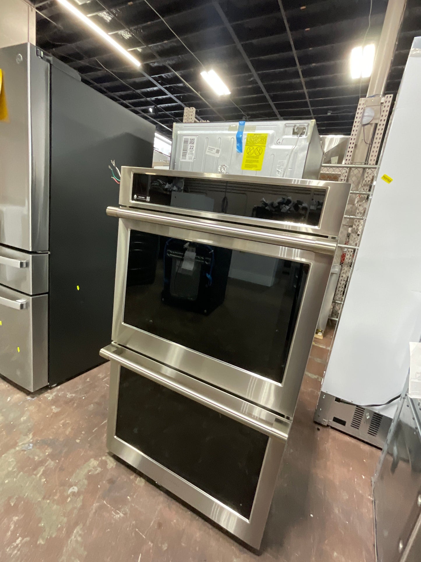 GE Monogram 30" Smart Electric Convection Double Wall Oven Statement Collection