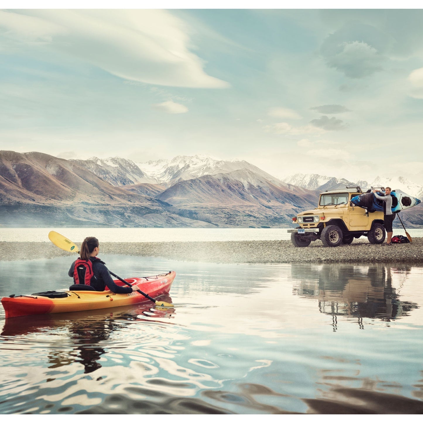 Thule Hullavator Pro Kayak Roof Rack (Closeout)